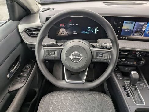 Certified 2026 Nissan Kicks SV image 18