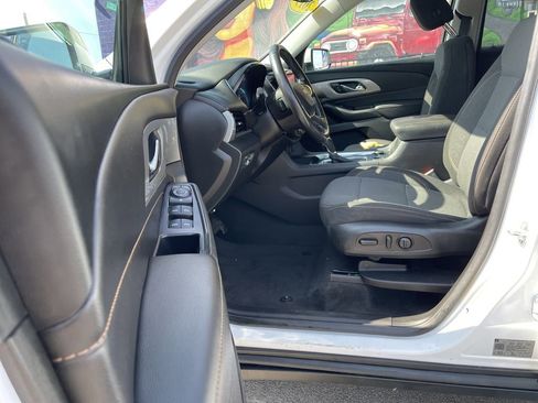 Used 2019 Chevrolet Traverse LT w/ LPO, Floor Liner Package image 14
