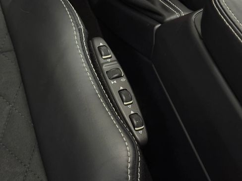 Used 2018 Mercedes-Benz G 550 Squared image 40