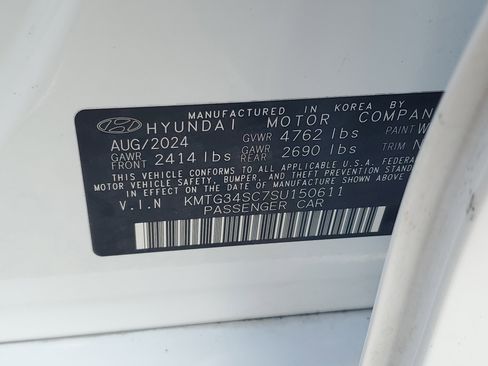 Used 2025 Genesis G70 2.5T RWD image 26
