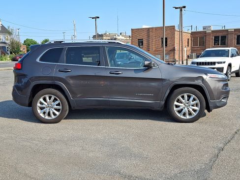 Used 2015 Jeep Cherokee Limited AWD/4WD image 7