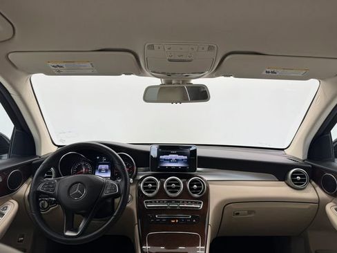 Used 2019 Mercedes-Benz GLC 300 image 6
