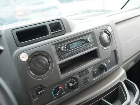 Used 2024 Ford E-450 and Econoline 450 Super Duty w/ Power Windows & Locks Group RWD image 25