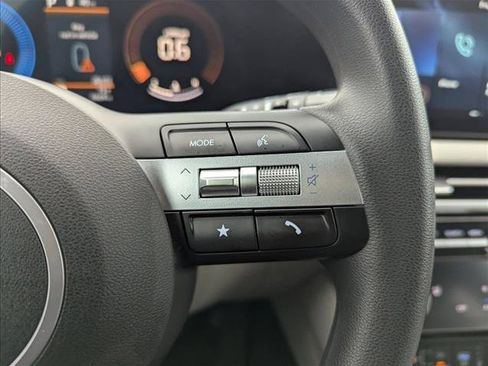 Used 2025 Hyundai Tucson SEL FWD image 14
