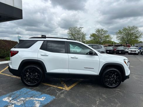 New 2026 GMC Terrain Elevation w/ Black Edition AWD/4WD image 11