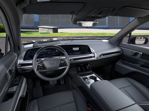 New 2026 Cadillac Vistiq Platinum w/ LPO, Floor Liner Package image 15