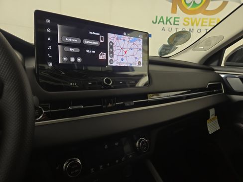New 2026 Mitsubishi Outlander AWD image 23