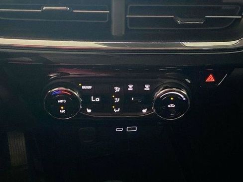Used 2026 Chevrolet Trax ACTIV w/ Driver Confidence Package FWD image 46