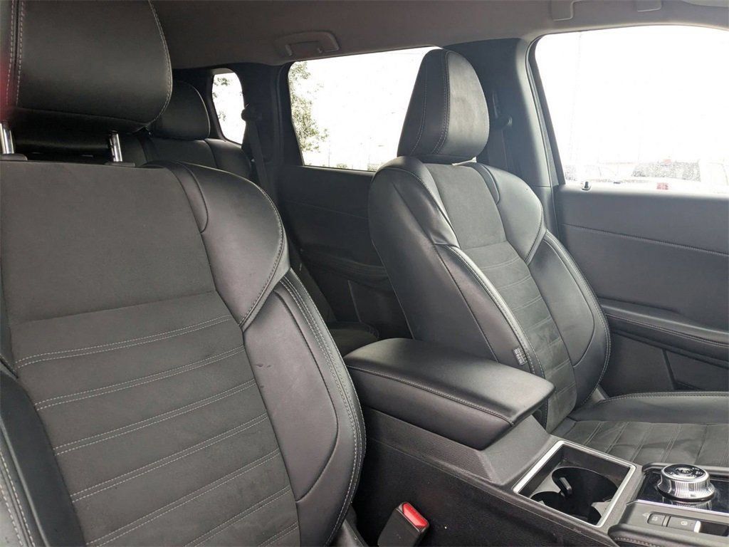Used 2024 Mitsubishi Outlander SE FWD image 42