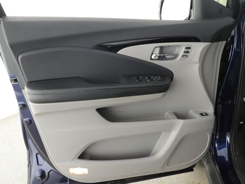Used 2019 Honda Ridgeline RTL-E image 8
