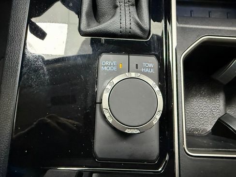 Used 2024 Toyota Tundra SR5 image 23