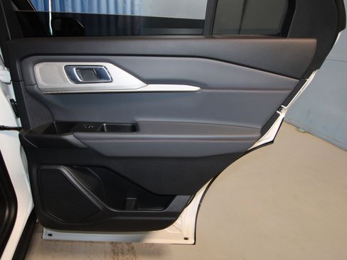 New 2026 Ford Explorer Active image 21