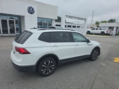 Used 2022 Volkswagen Tiguan S FWD image 3