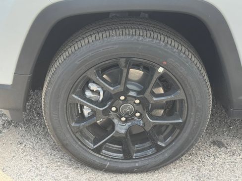 New 2026 Jeep Compass Latitude AWD/4WD image 26