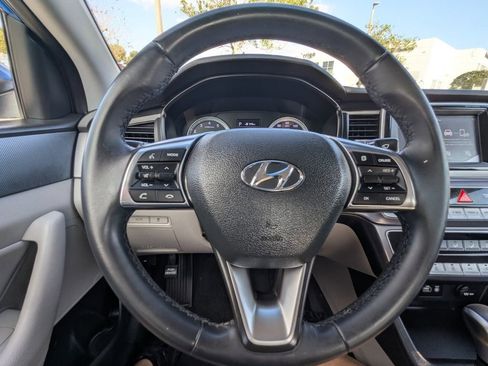 Used 2018 Hyundai Sonata SEL image 19