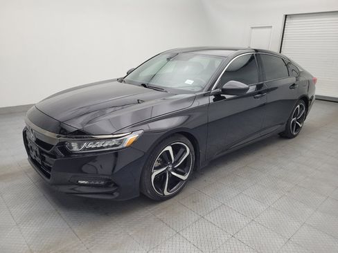 Used 2018 Honda Accord Sport image 2