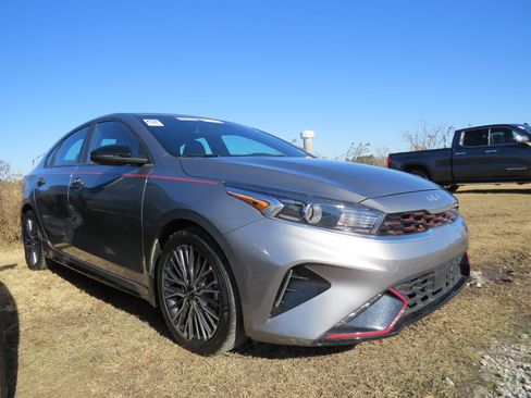 Used 2024 Kia Forte GT-Line w/ GT-Line Premium Package image 1