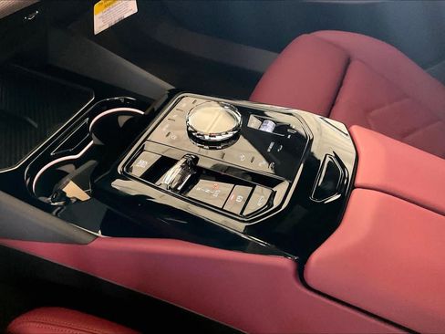 New 2027 BMW 530i w/ Executive Package RWD image 7