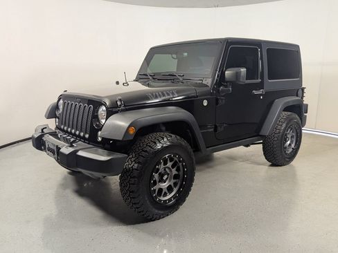 Used 2018 Jeep Wrangler Sport AWD/4WD image 3