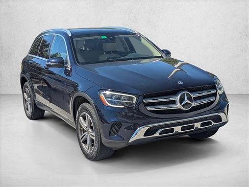 Used 2021 Mercedes-Benz GLC 300 image 3
