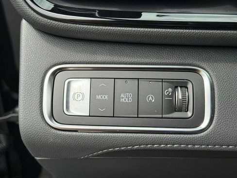 New 2026 Buick Enclave Avenir image 17