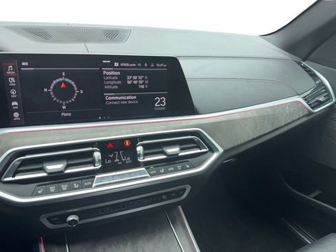 Used 2022 BMW X5 xDrive40i w/ M Sport Package image 23