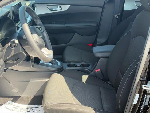 Used 2023 Kia Forte LXS FWD image 18
