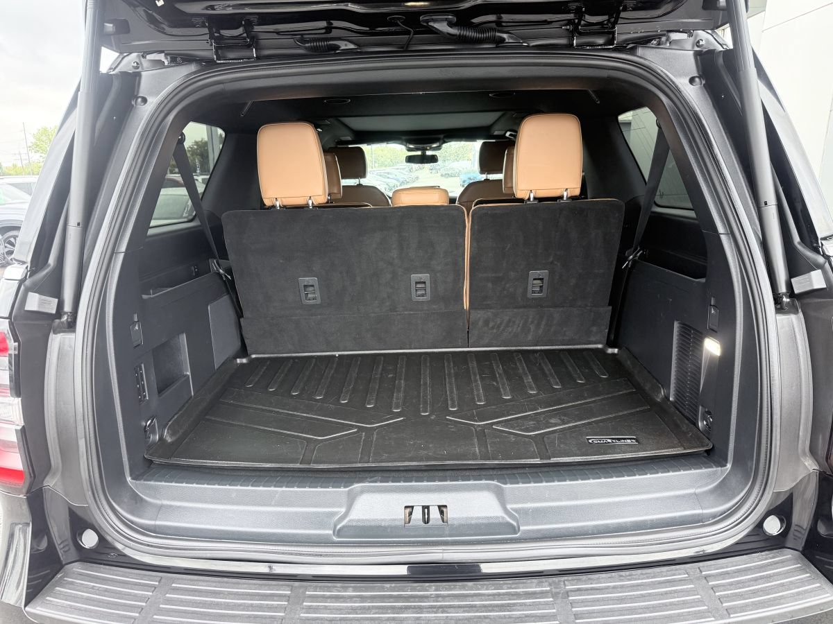 Used 2022 Ford Expedition Max Platinum AWD/4WD image 18