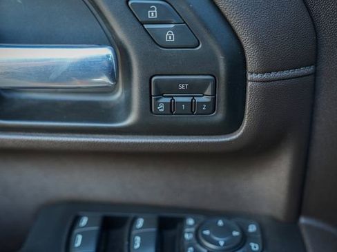 Used 2020 GMC Sierra 2500 Denali w/ Denali Ultimate Package image 17