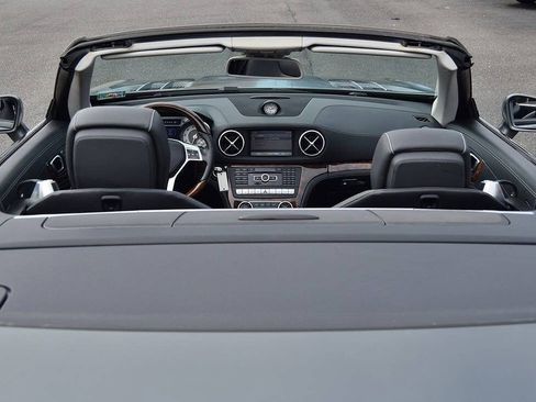 Used 2013 Mercedes-Benz SL 550 image 50
