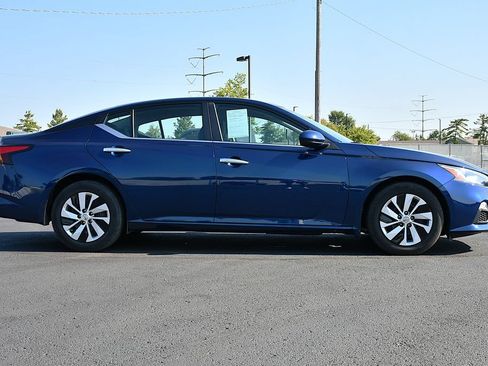 Used 2020 Nissan Altima 2.5 S FWD image 8