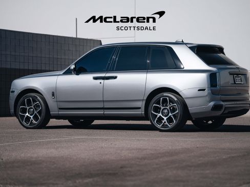 Used 2023 Rolls-Royce Cullinan Black Badge w/ Driver's Package image 6