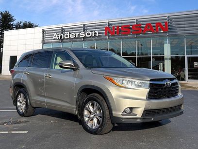 Used 2016 Toyota Highlander Plus