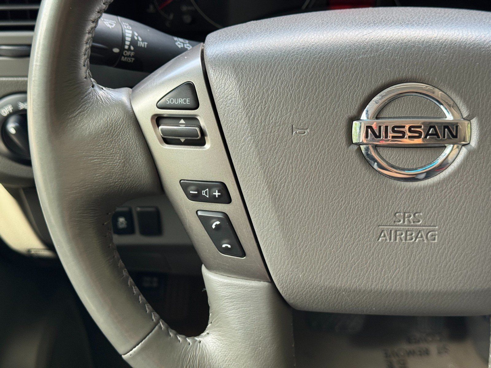 Used 2018 Nissan NV 3500 SL RWD image 19