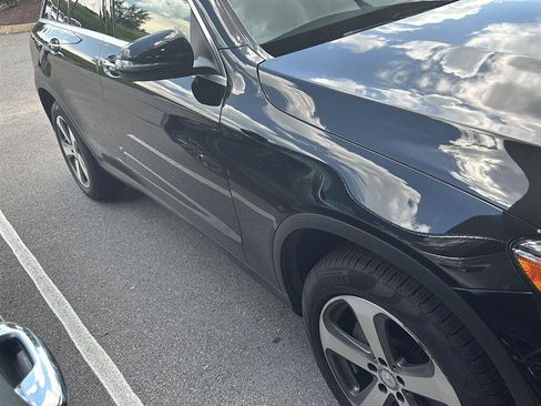 Used 2017 Mercedes-Benz GLC 300 image 1