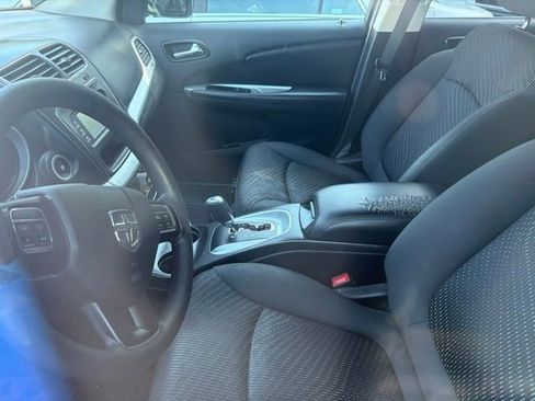 Used 2018 Dodge Journey SE FWD image 12