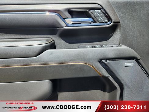 Used 2024 GMC Sierra 2500 AT4 w/ AT4 Premium Plus Package AWD/4WD image 15