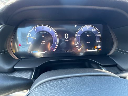 Used 2025 Jeep Grand Cherokee Altitude RWD image 34