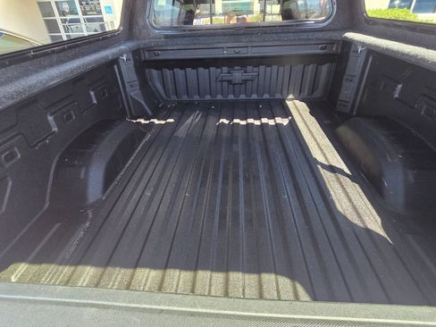 Used 2025 Chevrolet Silverado 2500 High Country w/ Technology Package AWD/4WD image 10