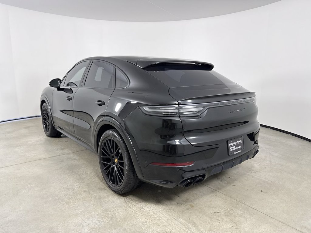 Certified 2023 Porsche Cayenne GTS AWD/4WD image 3