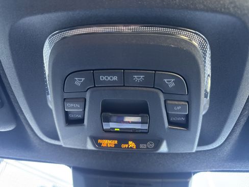 Used 2024 Toyota Corolla SE image 23