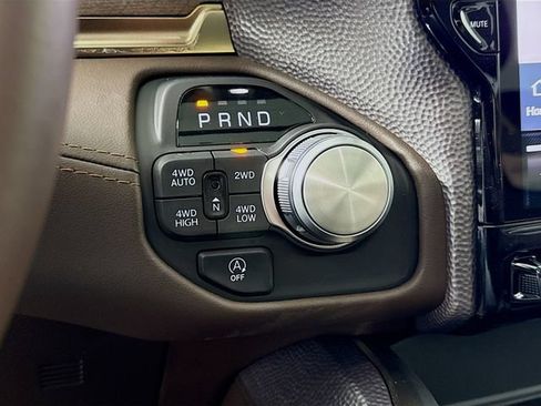 New 2026 RAM 1500 Limited AWD/4WD image 17