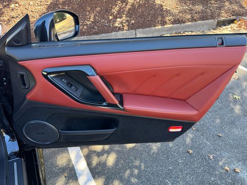 Used 2024 Nissan GT-R Premium w/ Premium Interior Package image 58
