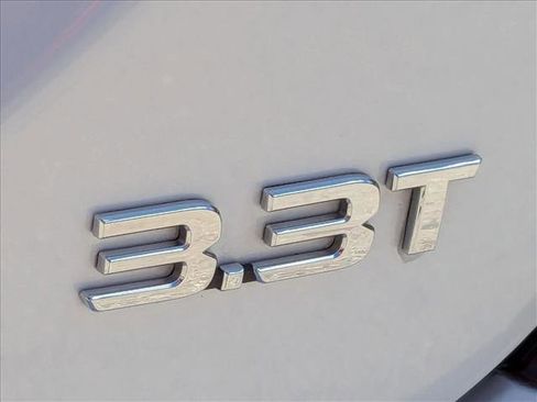 Used 2017 Genesis G90 3.3T Premium RWD image 18