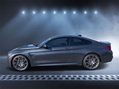 Used 2018 BMW M4 Coupe image 6