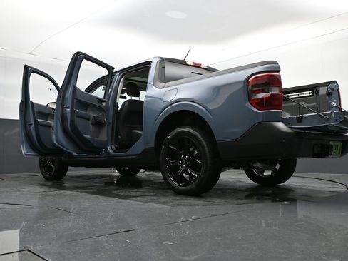 New 2026 Ford Maverick Lariat w/ Black Appearance Package AWD/4WD image 42