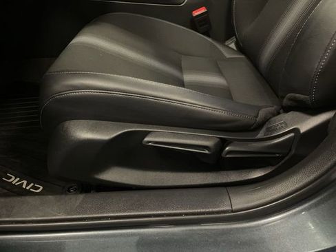 Certified 2025 Honda Civic Sport image 12