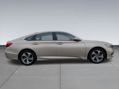 Used 2019 Honda Accord EX image 6
