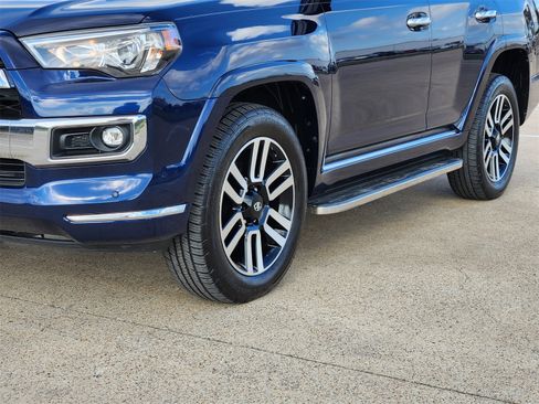Used 2022 Toyota 4Runner Limited image 12