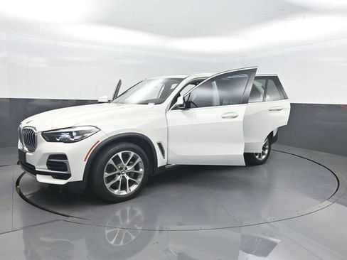 Used 2022 BMW X5 xDrive40i AWD/4WD image 36